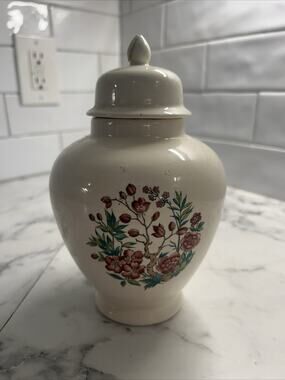 Vintage Sadler England Ginger Jar With Lid and Flowers 7” Small
